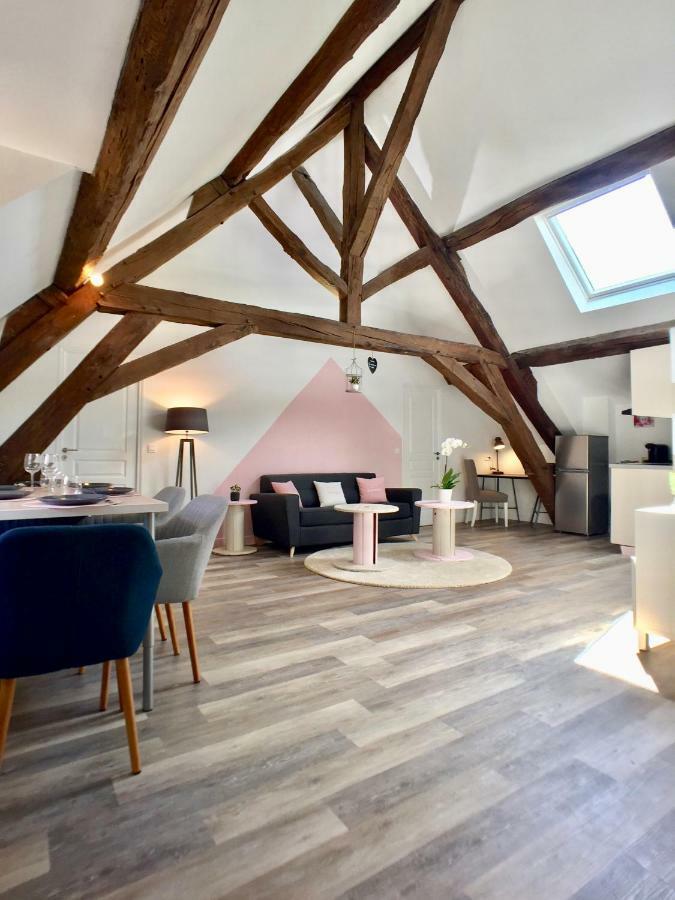 Domaine Des Trois Chateaux Moisenay Bagian luar foto