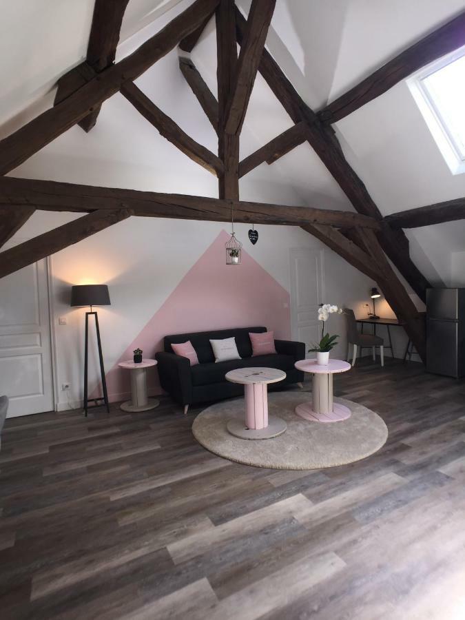 Domaine Des Trois Chateaux Moisenay Bagian luar foto