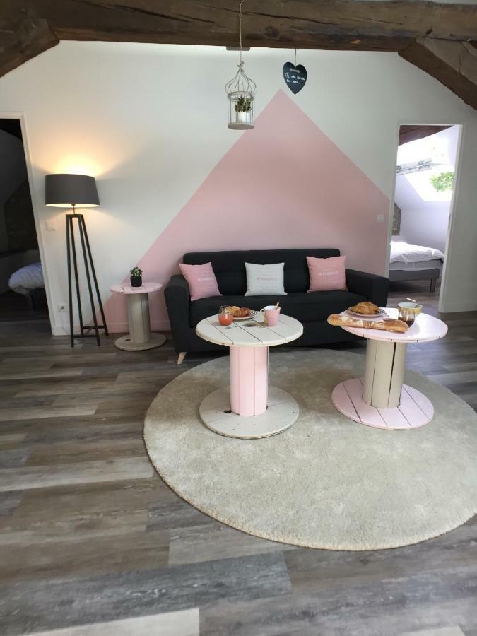 Domaine Des Trois Chateaux Moisenay Bagian luar foto