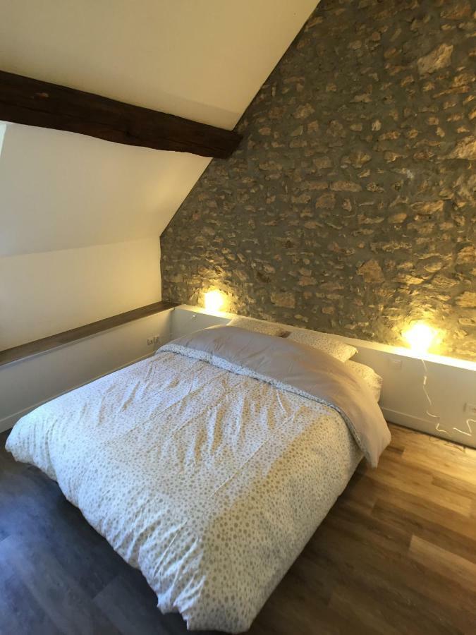 Domaine Des Trois Chateaux Moisenay Bagian luar foto